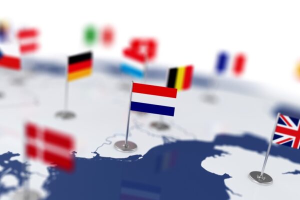 Fototapeta Mapa Europy z Flagami Państw